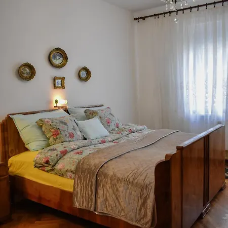 公寓 Zorica House *