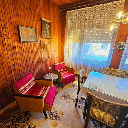 Zorica House *